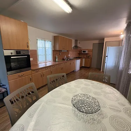 Proche Εξοχικό σπίτι